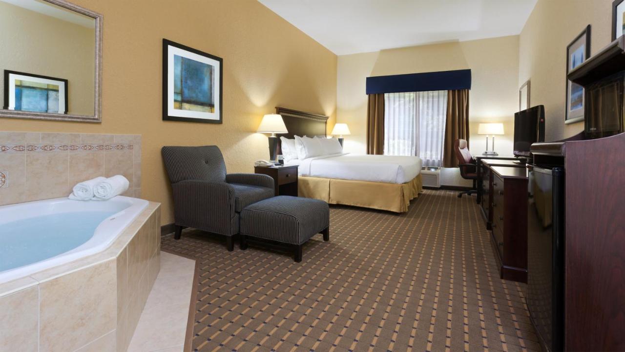 Holiday Inn Express And Suites Allentown West, An Ihg Hotel Room photo